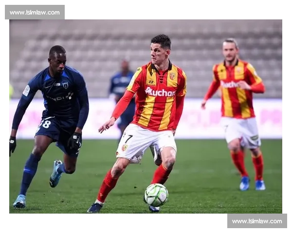 托万重返法甲！朗斯敲定世界杯冠军，600 万欧打造中场核心